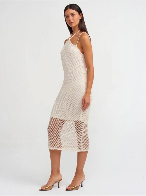 Abito midi allacciato al collo testurizzato con cut-out - Kiabi Abito midi allacciato al collo testurizzato con cut-out - Kiabi