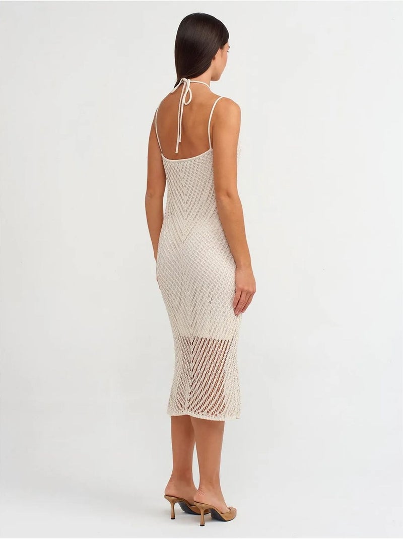 Abito midi allacciato al collo testurizzato con cut-out Crema - Kiabi