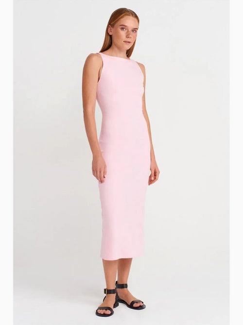 Abito midi bodycon senza maniche con spacco dilvin - Kiabi Abito midi bodycon senza maniche con spacco dilvin - Kiabi