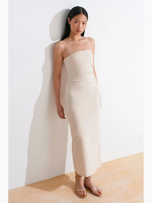 Abito midi bodycon senza spalline con spacco dilvin - Kiabi Abito midi bodycon senza spalline con spacco dilvin - Kiabi