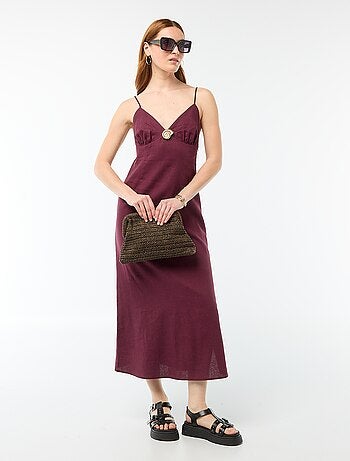 Abito midi con dettaglio gioiello al collo