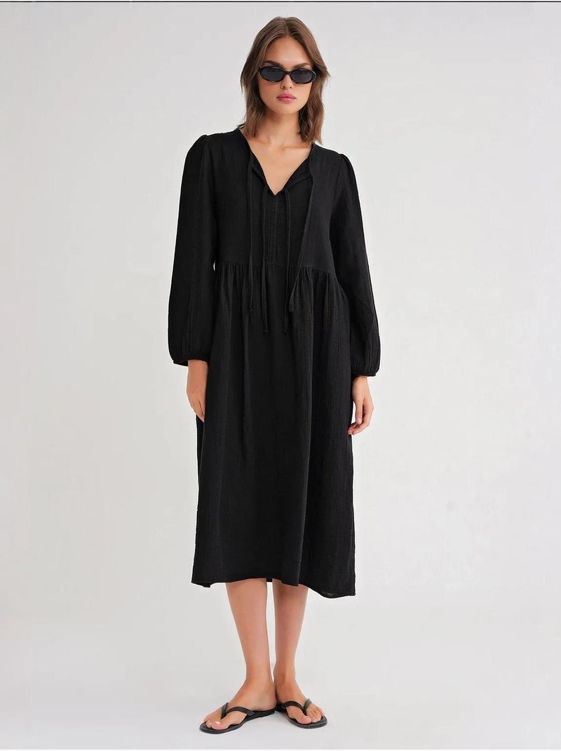 Abito midi con scollo a v e chiusura con laccetto mixray Nero - Kiabi