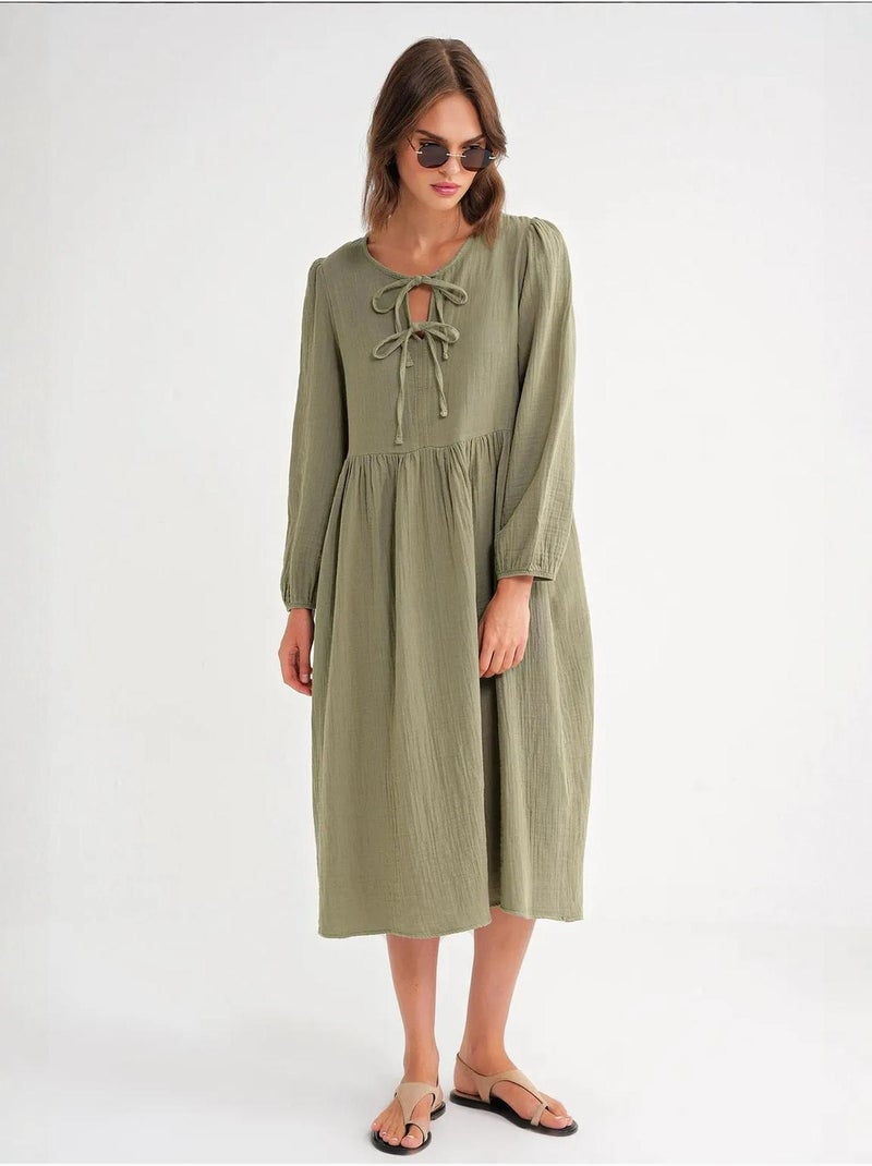 Abito midi con scollo a v e chiusura con laccetto mixray Verde pastello - Kiabi