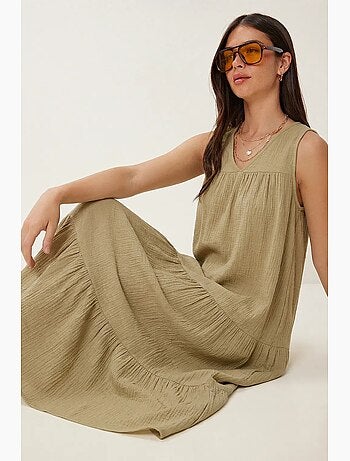 Abito midi con scollo a v e volant istanbul