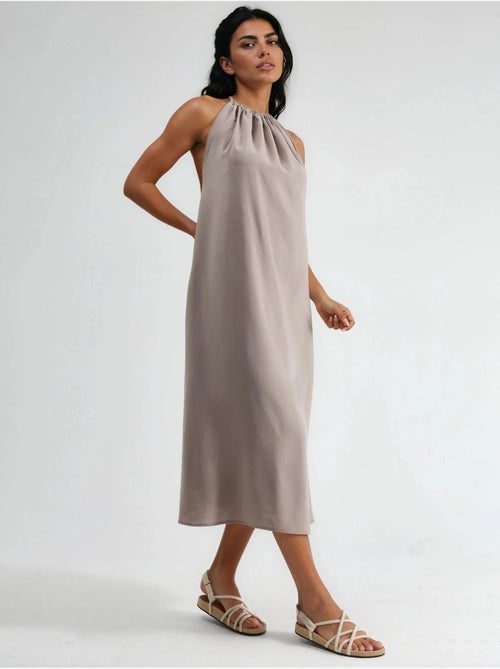 Abito midi con scollo all’americana busem - Kiabi Abito midi con scollo all’americana busem - Kiabi