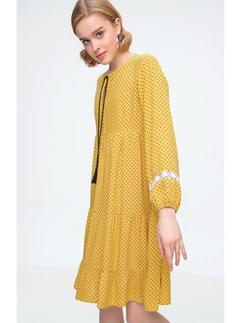 Abito midi con volant Giallo - Kiabi