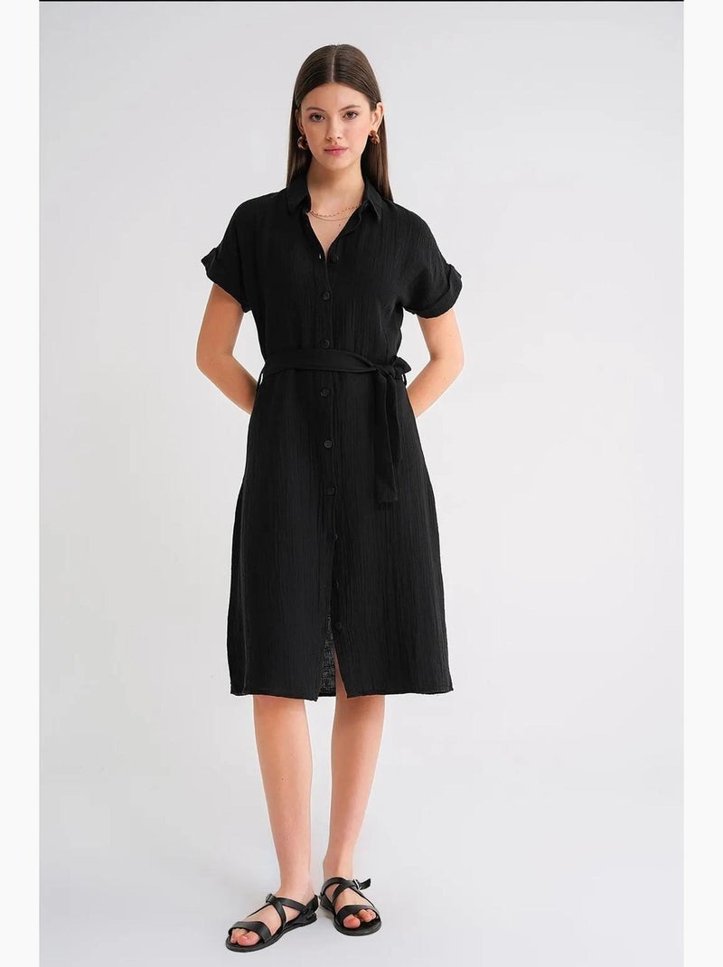 Abito midi dalla vestibilità comoda con colletto a camicia e bottoni mixray Nero - Kiabi
