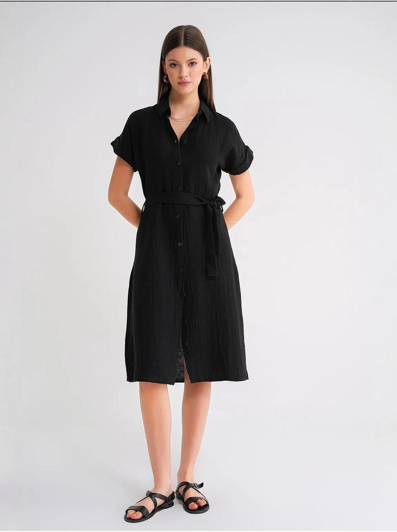 Abito midi dalla vestibilità comoda con colletto a camicia e bottoni mixray Nero - Kiabi