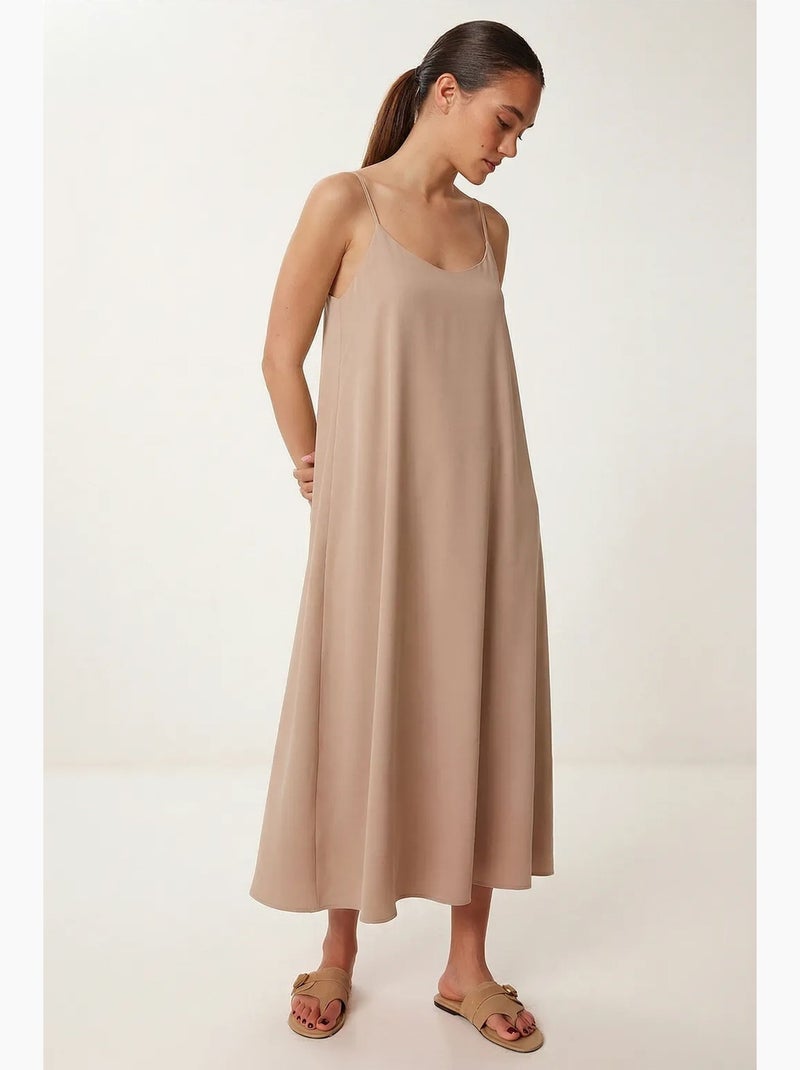 Abito midi dalla vestibilità morbida con scollo a u istanbul Beige argilla - Kiabi