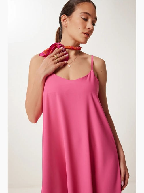 Abito midi dalla vestibilità morbida con scollo a u istanbul - Kiabi Abito midi dalla vestibilità morbida con scollo a u istanbul - Kiabi