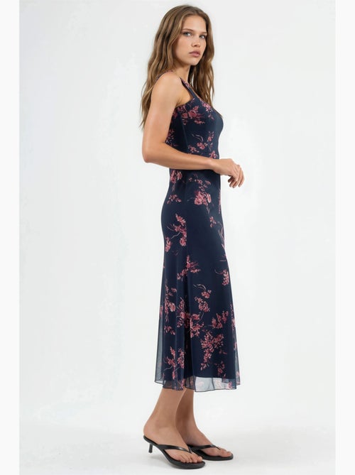 Abito midi floreale con colletto a cuore hiccup - Kiabi Abito midi floreale con colletto a cuore hiccup - Kiabi