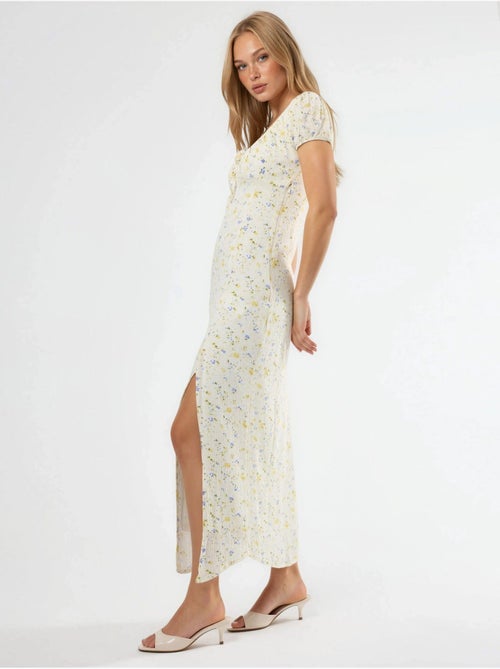 Abito midi floreale con scollo a u e dettaglio fiocco busem - Kiabi Abito midi floreale con scollo a u e dettaglio fiocco busem - Kiabi