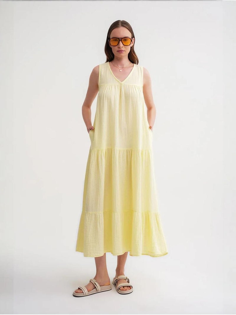 Abito midi in mussola senza maniche con scollo a v e tasche mixray Giallo limone - Kiabi