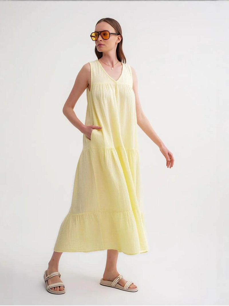 Abito midi in mussola senza maniche con scollo a v e tasche mixray Giallo limone - Kiabi