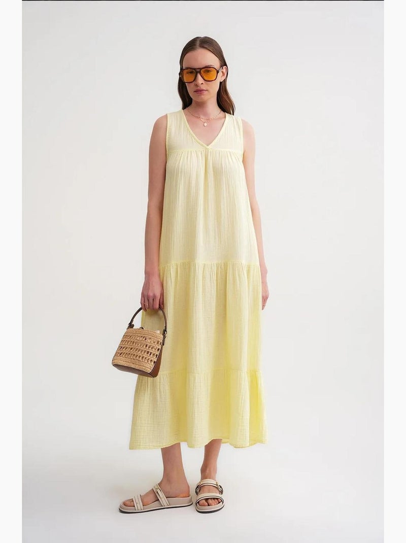 Abito midi in mussola senza maniche con scollo a v e tasche mixray Giallo limone - Kiabi