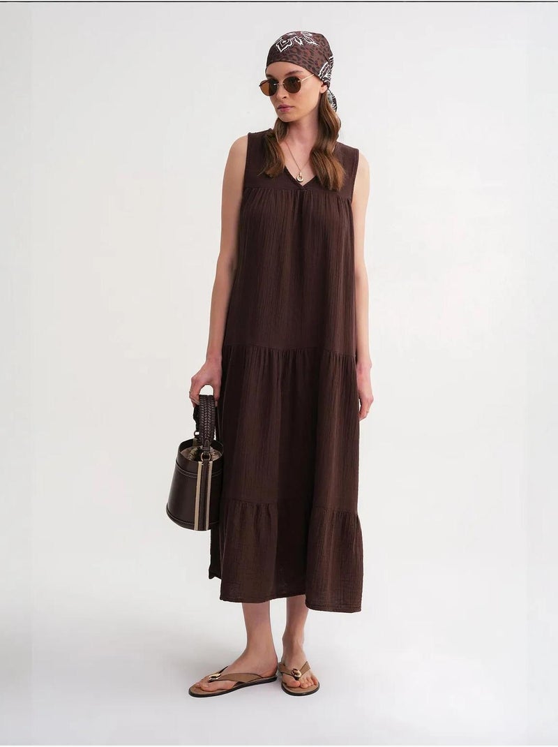 Abito midi in mussola senza maniche con scollo a v e tasche mixray Marrone scuro - Kiabi