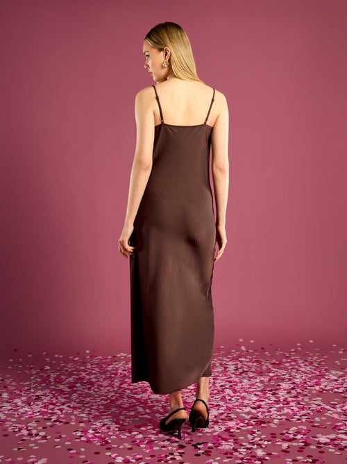 Abito midi satinato tinta unita, taglio lungo e schiena scoperta - Kiabi
