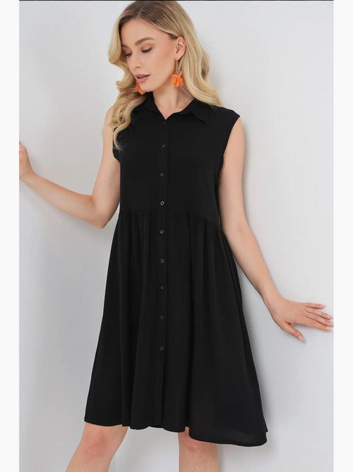 Abito midi senza maniche con bottoni e colletto a camicia bdart - Kiabi Abito midi senza maniche con bottoni e colletto a camicia bdart - Kiabi