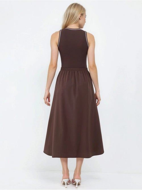 Abito midi senza maniche con scollo rotondo busem - Kiabi Abito midi senza maniche con scollo rotondo busem - Kiabi