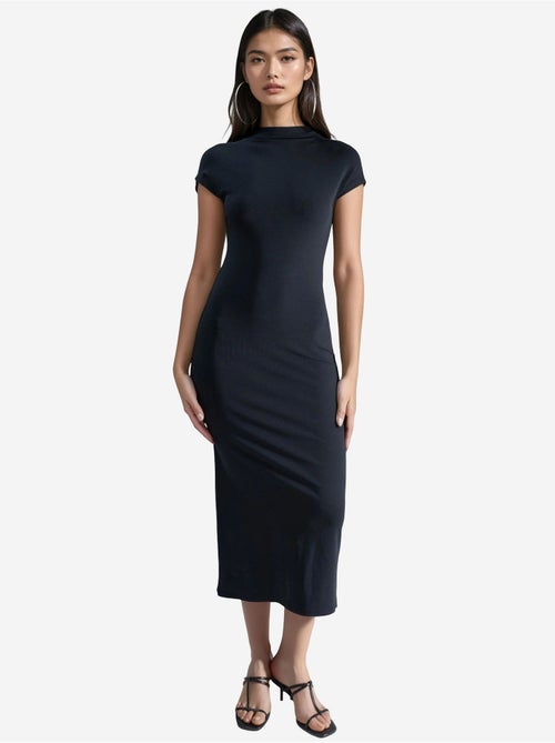 Abito midi slim fit con girocollo busem - Kiabi Abito midi slim fit con girocollo busem - Kiabi