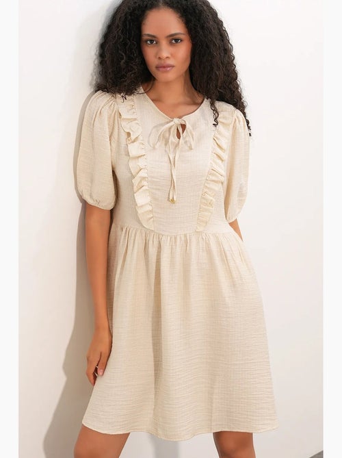 Abito mini a grembiule da donna a linea a bdart - Kiabi Abito mini a grembiule da donna a linea a bdart - Kiabi