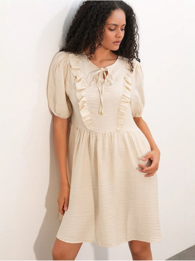 Abito mini a grembiule da donna a linea a bdart Crema - Kiabi