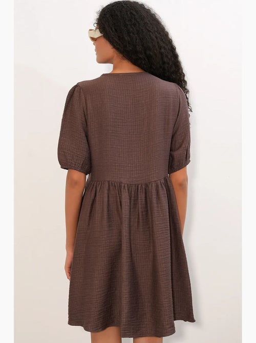 Abito mini a grembiule da donna a linea a bdart - Kiabi Abito mini a grembiule da donna a linea a bdart - Kiabi