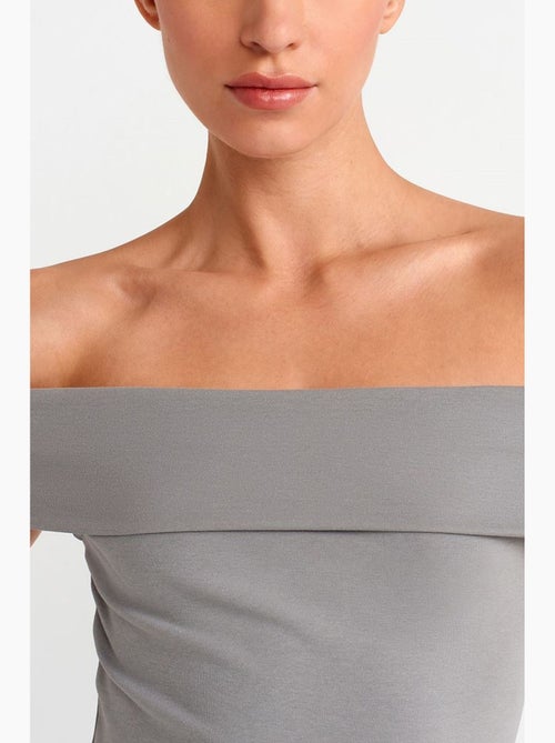 Abito mini aderente con scollo off-shoulder dilvin - Kiabi Abito mini aderente con scollo off-shoulder dilvin - Kiabi