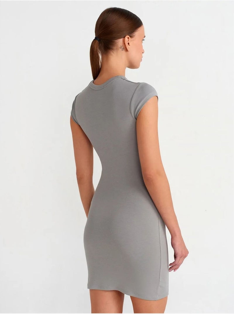 Abito mini aderente da donna dilvin Grigio chiaro - Kiabi