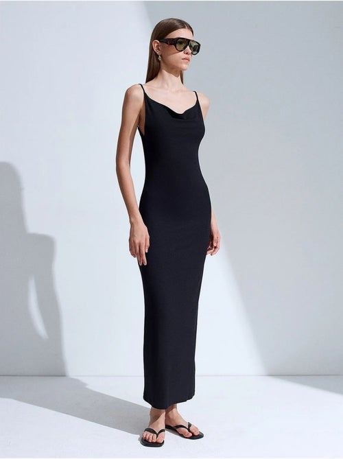 Abito sottoveste midi senza maniche dilvin - Kiabi Abito sottoveste midi senza maniche dilvin - Kiabi