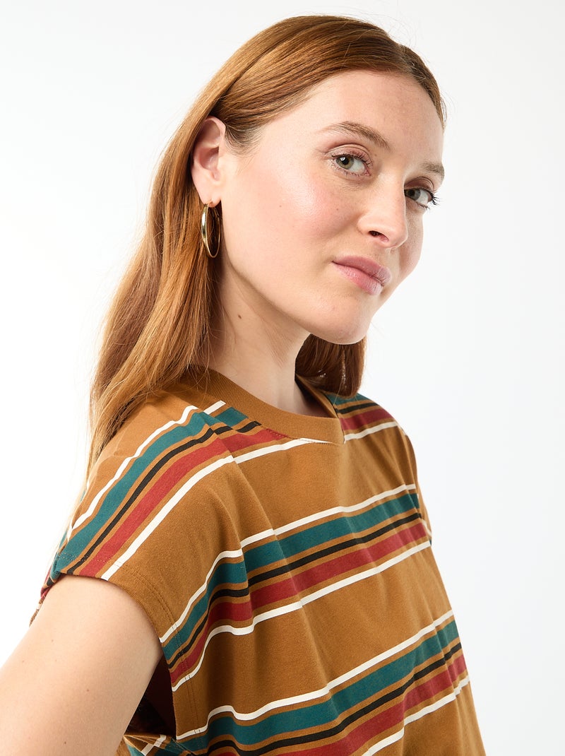 Abito t-shirt a maniche corte Marrone - Kiabi
