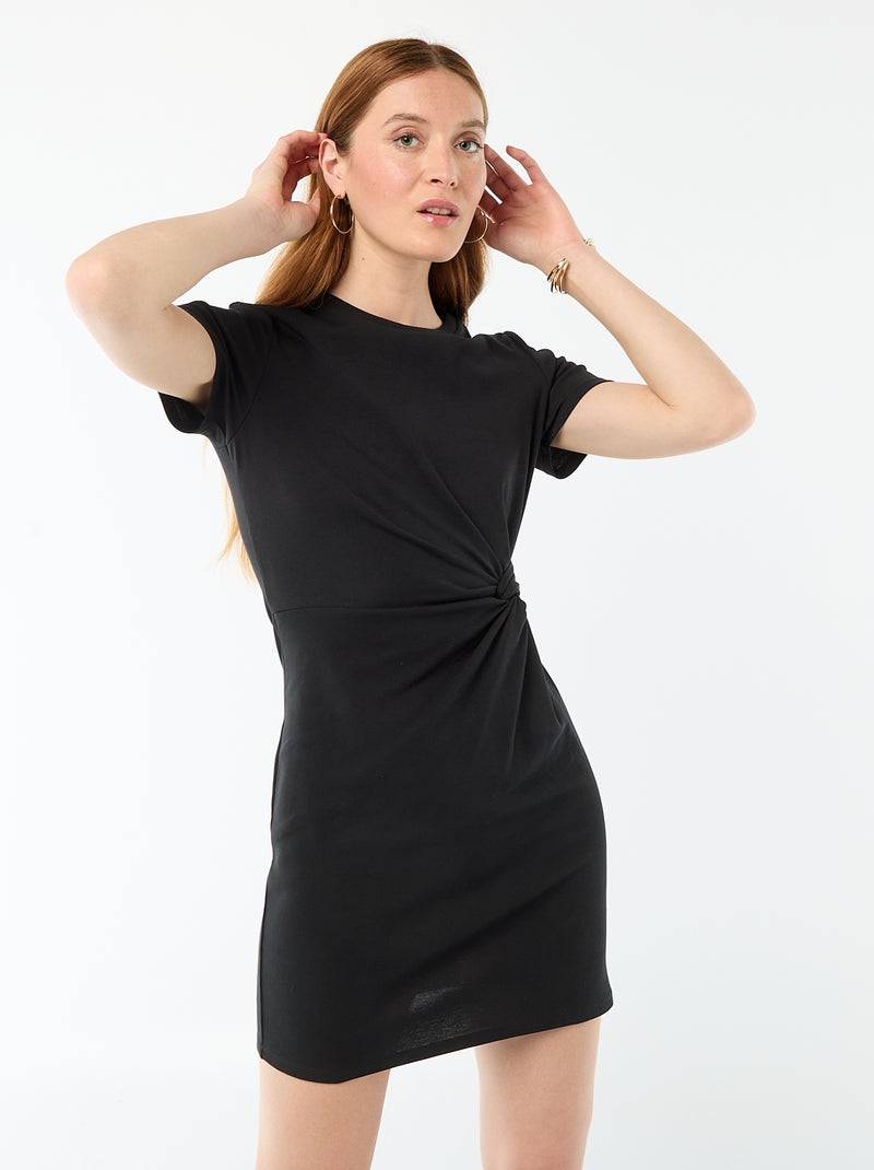 Abito T-shirt corto con nodo decorativo Nero - Kiabi