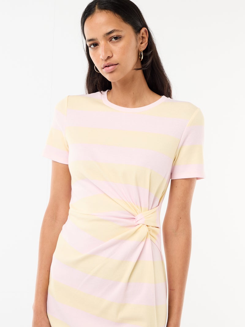 Abito T-shirt corto con nodo decorativo Rosa - Kiabi