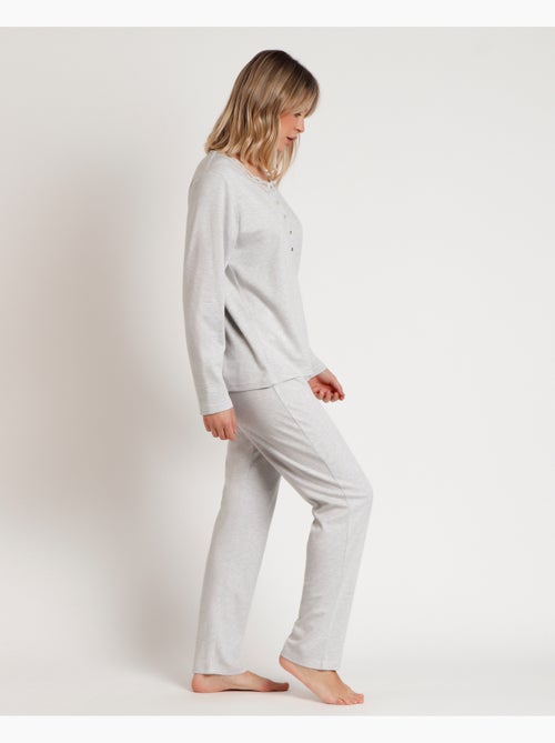 ADMAS CLASSIC Pigiama classico da donna a maniche lunghe con bottoni - Kiabi ADMAS CLASSIC Pigiama classico da donna a maniche lunghe con bottoni - Kiabi