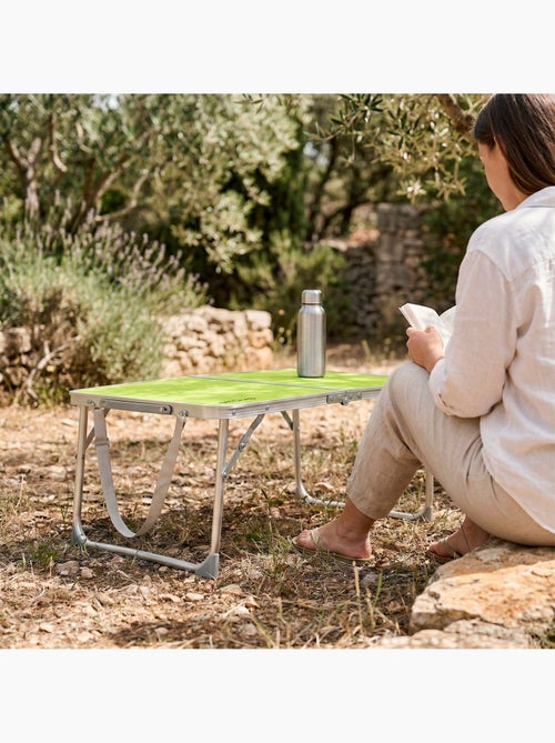 Aktive tavolo da campeggio pieghevole verde con maniglia 60x40x25 cm - Kiabi Aktive tavolo da campeggio pieghevole verde con maniglia 60x40x25 cm - Kiabi