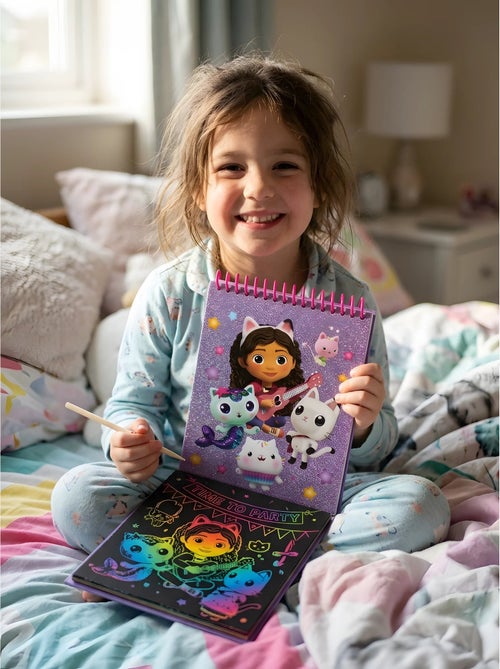 Album da grattare con penna glitterata gabby e la casa incantata dreamworks - Kiabi Album da grattare con penna glitterata gabby e la casa incantata dreamworks - Kiabi