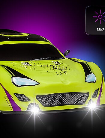 Auto telecomandata OVERMAX - X-Tireburner - 2 carrozzerie - Luci a LED - Durata della batteria 40 mi
