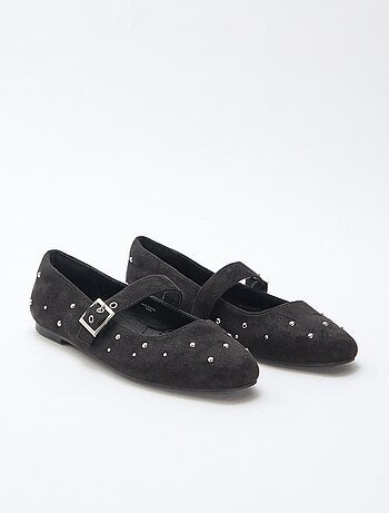 Ballerine con cinturini effetto borchiato