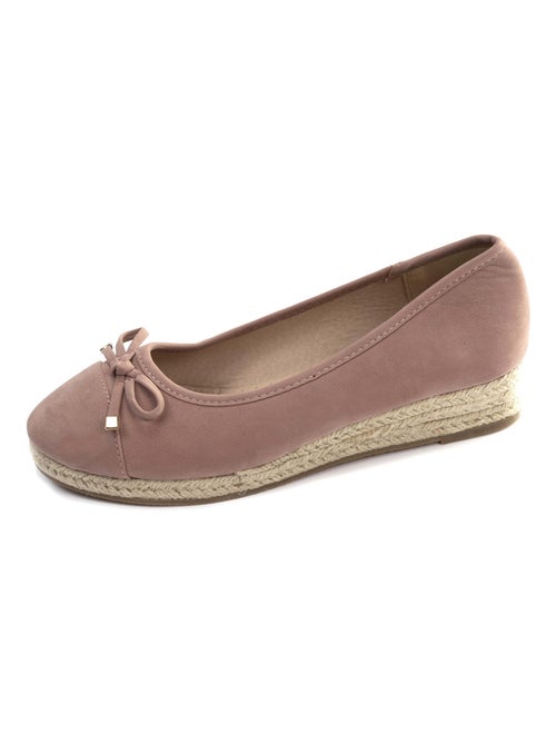 Ballerine con un tacco di 4 cm, molto confortevole - Kiabi Ballerine con un tacco di 4 cm, molto confortevole - Kiabi
