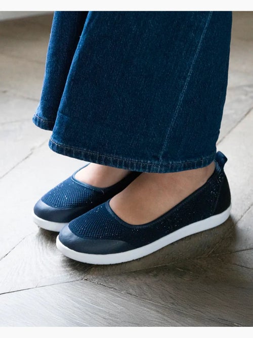 Ballerine facile da indossare, suola con memoria di forma, comoda e leggera isotoner - Kiabi Ballerine facile da indossare, suola con memoria di forma, comoda e leggera isotoner - Kiabi