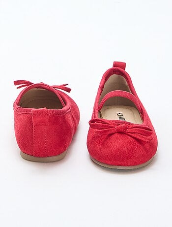 Ballerine in simil suede con cinturino