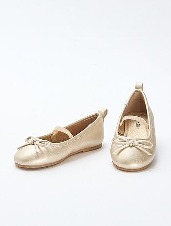 Ballerine in similpelle con cinturino