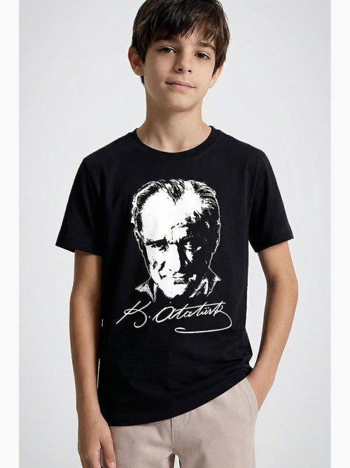 Bambino t-shirt girocollo con stampa testo tommy - Kiabi Bambino t-shirt girocollo con stampa testo tommy - Kiabi