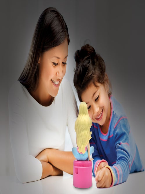 Barbie 3D design luce notturna tascabile cambia colore - Kiabi