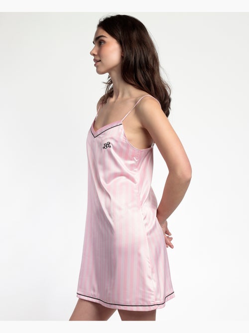 BARBIE Elegante Barbie Canotta con spalline per donna - Kiabi BARBIE Elegante Barbie Canotta con spalline per donna - Kiabi