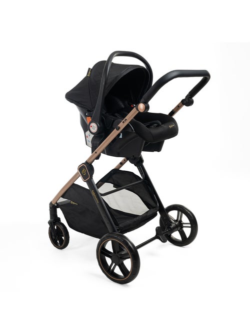Bebelissimo - Trio, passeggino Trio con seggiolino auto, seggiolino auto e base - Iris - Kiabi Bebelissimo - Trio, passeggino Trio con seggiolino auto, seggiolino auto e base - Iris - Kiabi