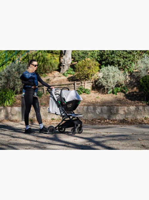 Bebellissimo -passeggino leggero, con seggiolino auto lioni e base - Kiabi Bebellissimo -passeggino leggero, con seggiolino auto lioni e base - Kiabi