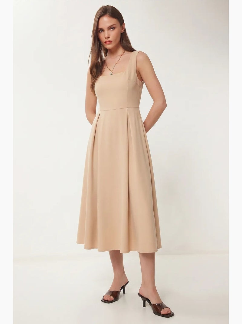 Bellissimo abito midi a trapezio con scollo quadrato e chiusura con cerniera istanbul Beige argilla - Kiabi