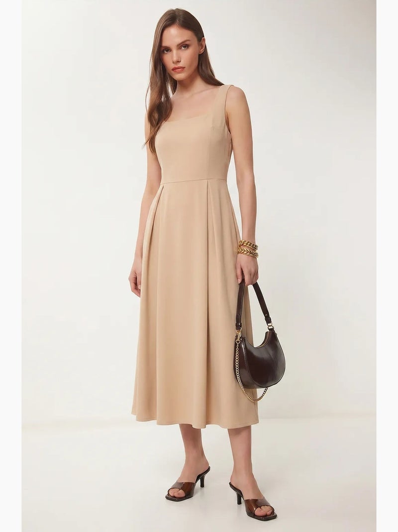 Bellissimo abito midi a trapezio con scollo quadrato e chiusura con cerniera istanbul Beige argilla - Kiabi