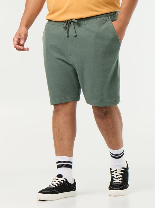 Bermuda chino con vita elasticizzata - Kiabi Bermuda chino con vita elasticizzata - Kiabi